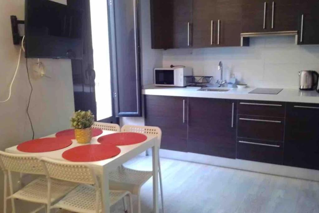 Ferienwohnung Esse Atico. Precioso Atico Con Terraza En Pleno Centro Sevilla Exterior foto